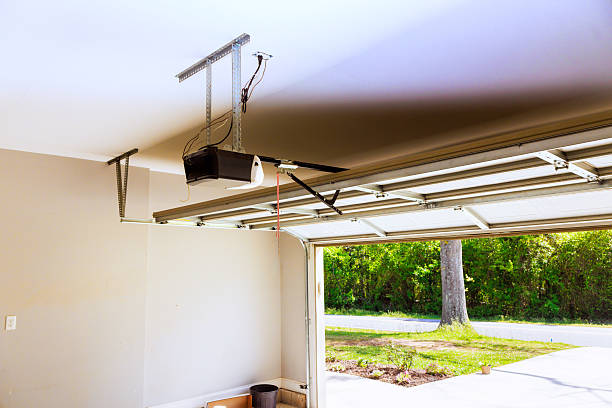 Top rated local Garage Door specialists in Pasatiempo, CA